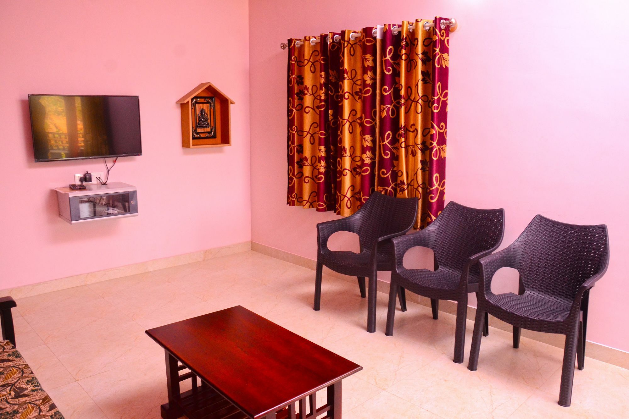 Coorg Girinivas Deluxe Homestay-Wi-Fi Мадікері Екстер'єр фото